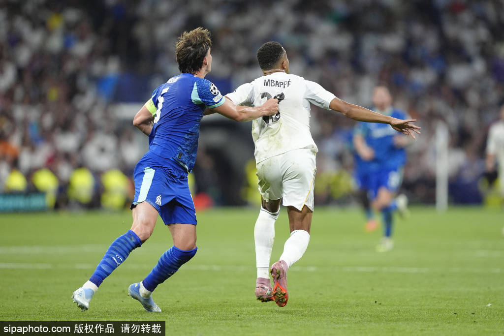 尤其是皇马, 球迷的参与, 毕尔巴鄂竞 尤其是皇马, 球迷的参与, 毕尔巴鄂竞